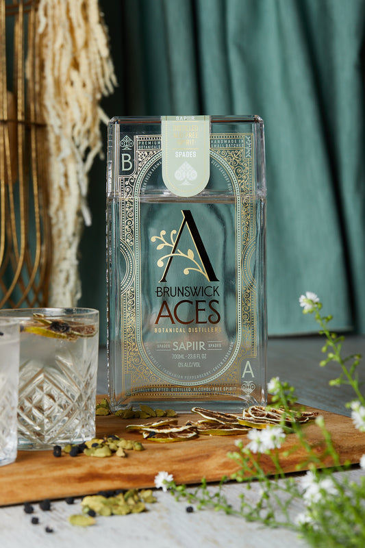 Brunswick Aces Spades Sapiir non-alcoholic gin replacement. Non-alcoholic cocktail ingredients.