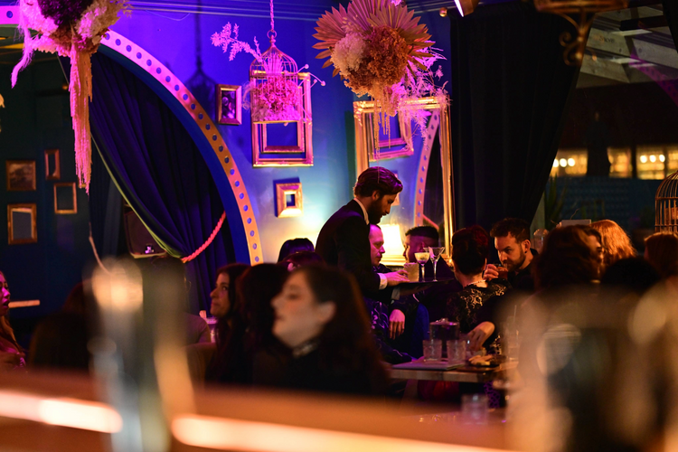 Viva Las Aces Tickets